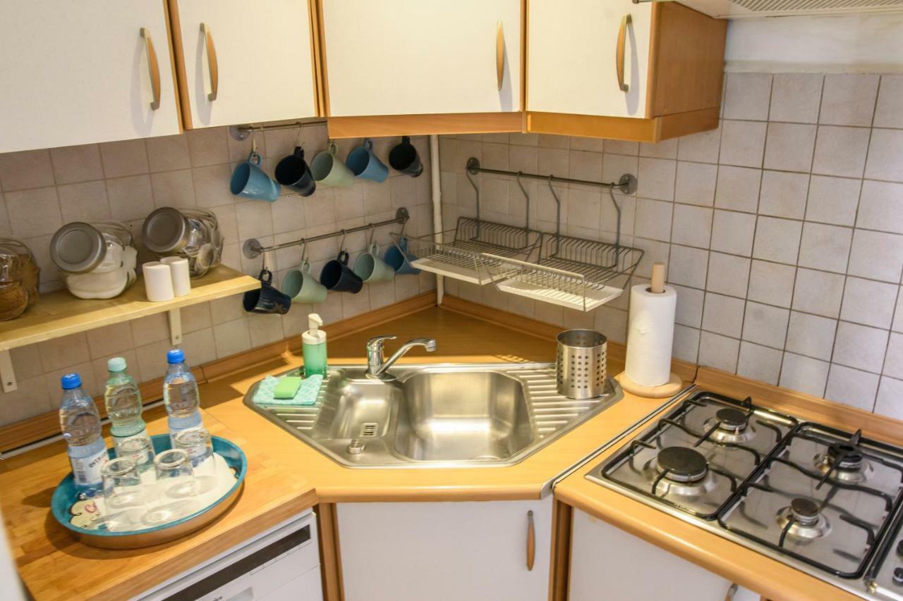 Old Town Folk Apartment Варшава Экстерьер фото
