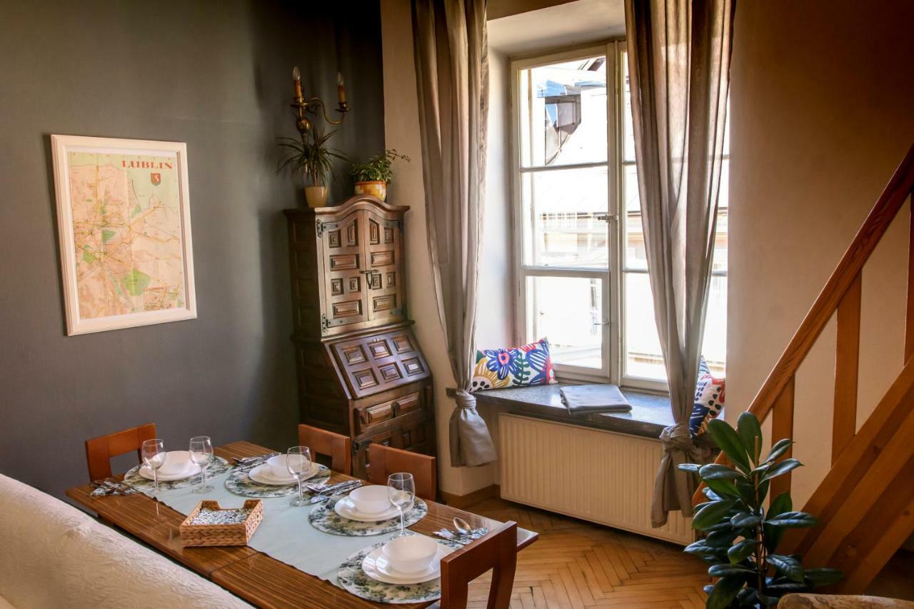 Old Town Folk Apartment Варшава Экстерьер фото