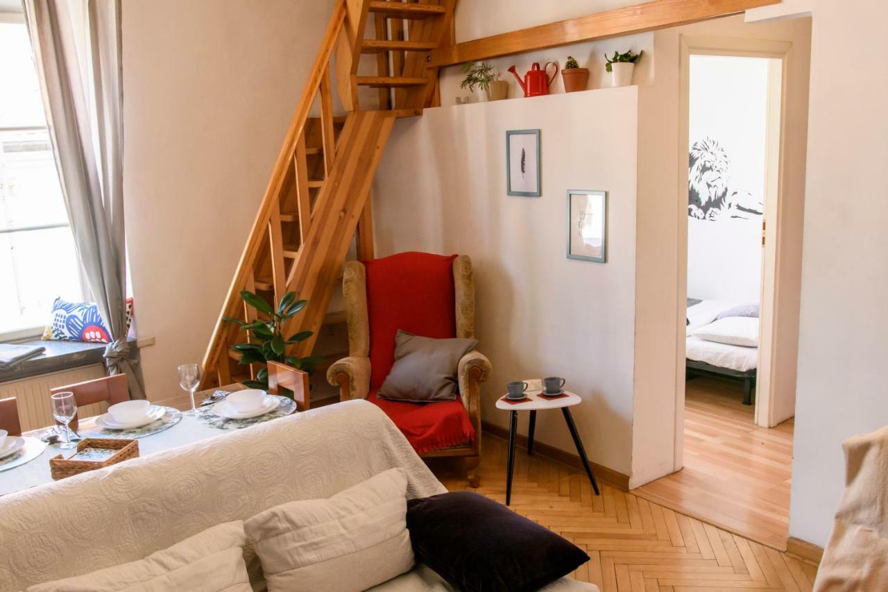 Old Town Folk Apartment Варшава Экстерьер фото
