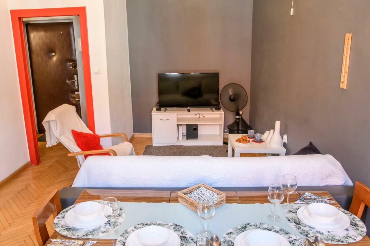 Old Town Folk Apartment Варшава Экстерьер фото